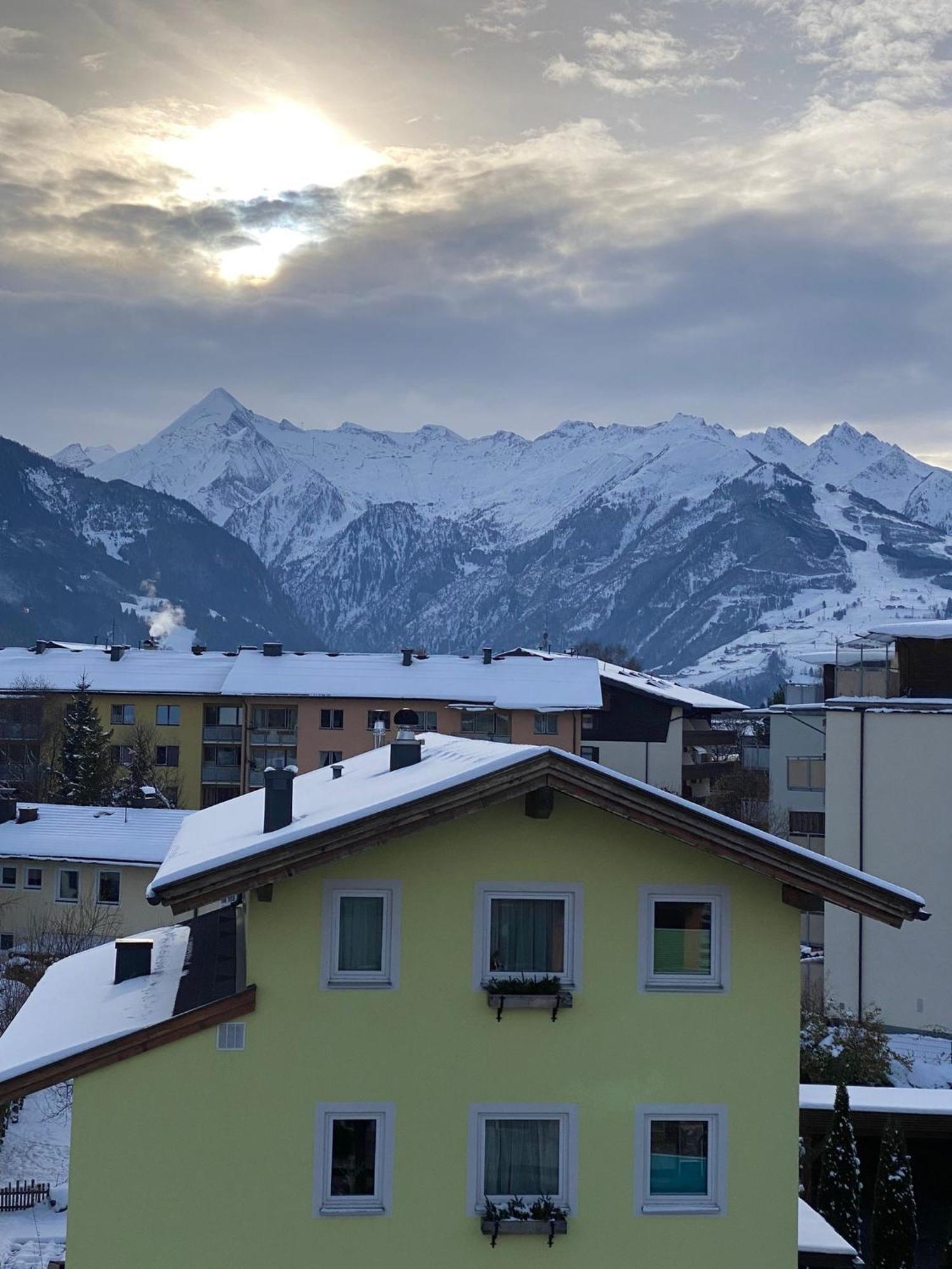 Marina Alpen Haus Ξενοδοχείο Τσελ αμ Ζέε Εξωτερικό φωτογραφία