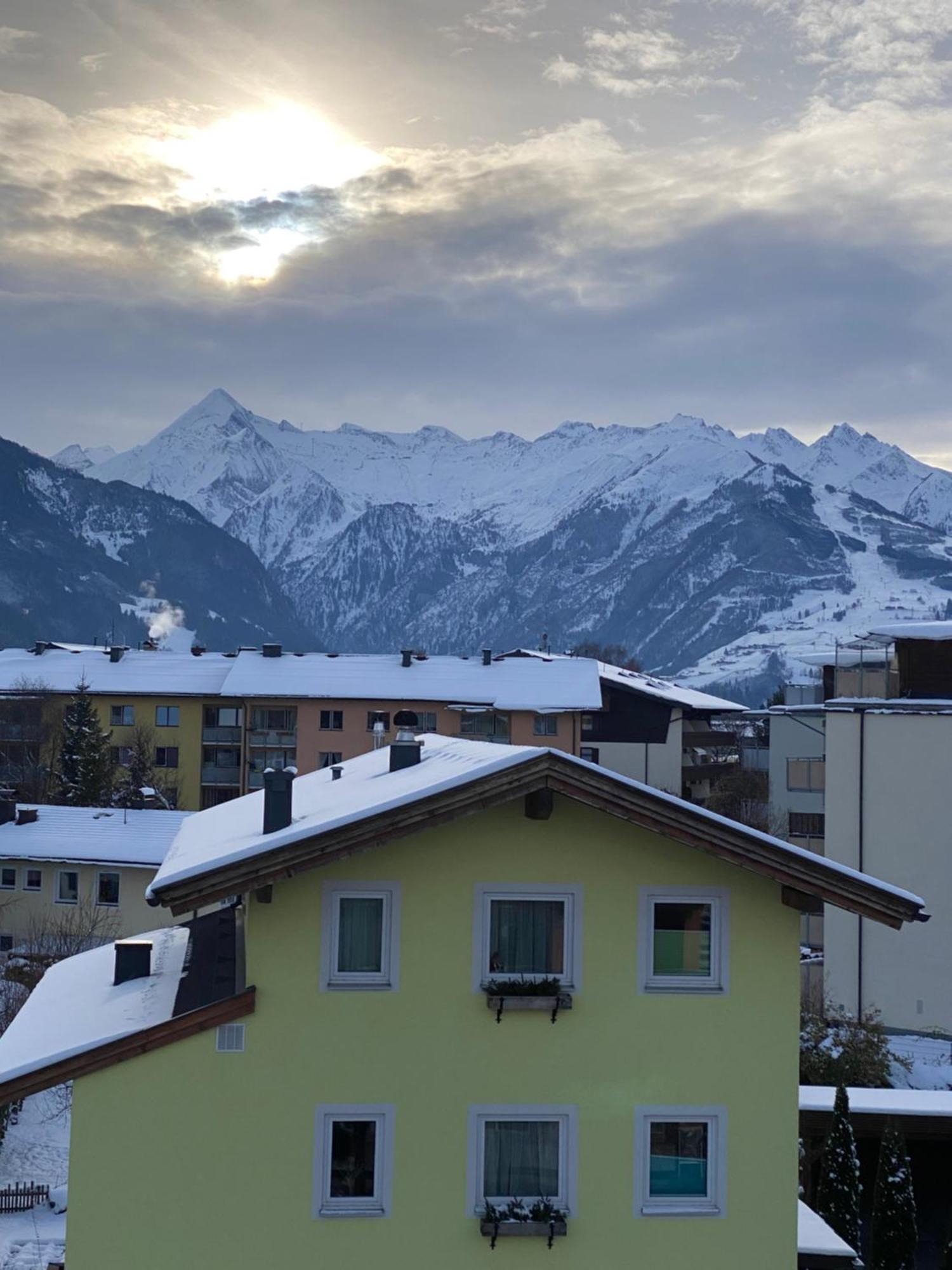 Marina Alpen Haus Ξενοδοχείο Τσελ αμ Ζέε Εξωτερικό φωτογραφία